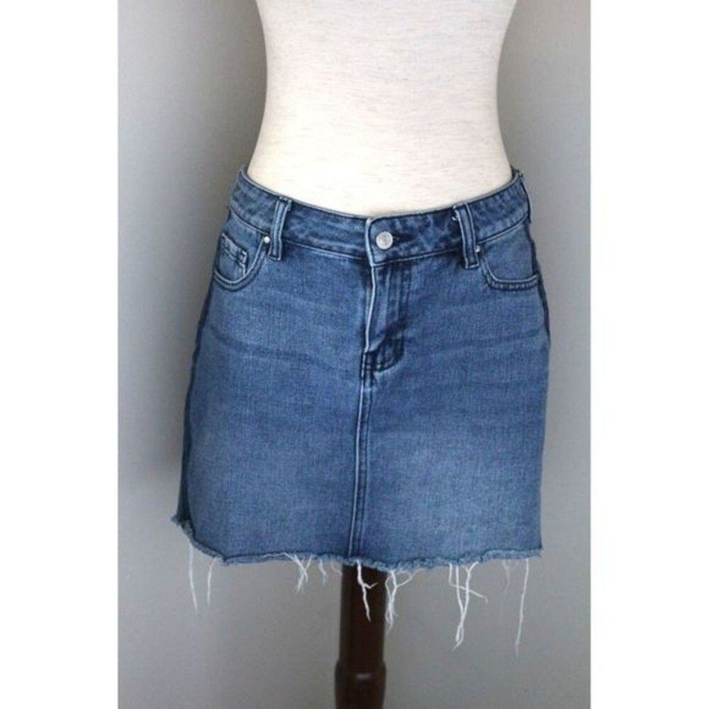 Pacsun Two-Tone Cut off‎ Jean Skirt 26